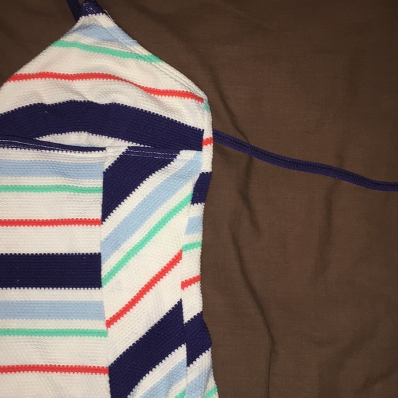 Striped one piece swimsuit - Picture 3 of 9